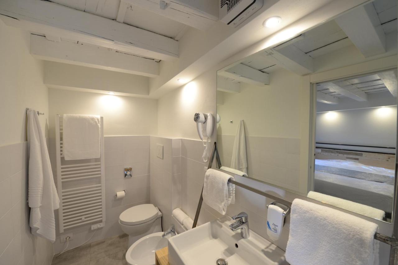 Piano Tre Hotel เวโรนา ภายนอก รูปภาพ