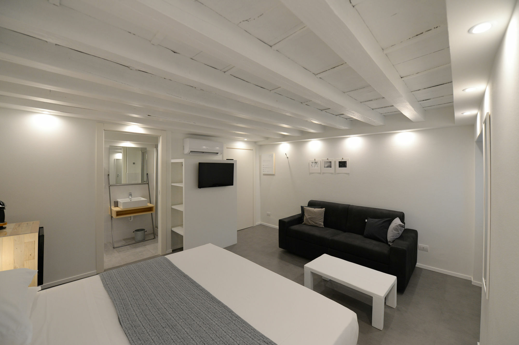 Piano Tre Hotel เวโรนา ภายนอก รูปภาพ